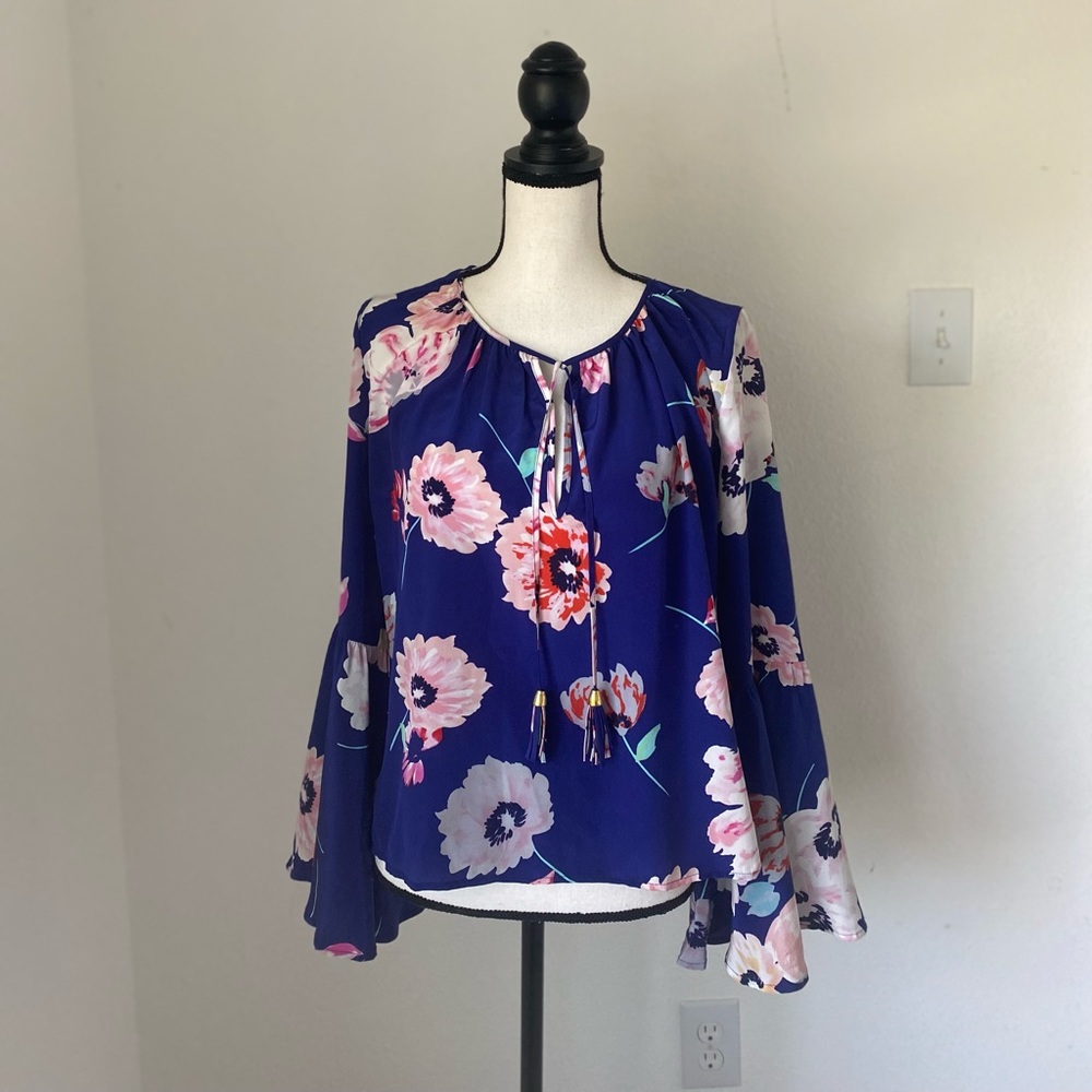 Yumi Kim Floral Bell Sleeve Top / Size Medium